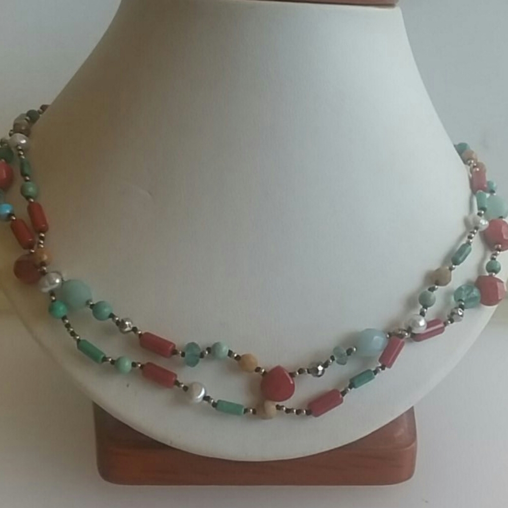 New.  Semi Precious Stone Necklace.